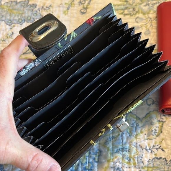 2 organizers, to get your life in order. Try them! - Picture 6 of 6